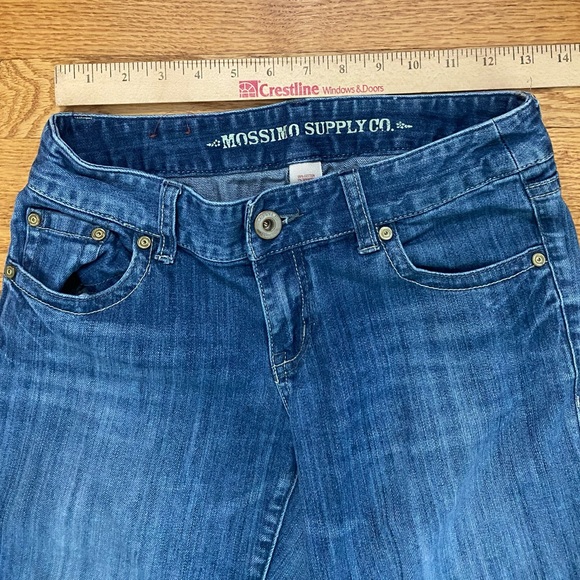 Mossimo Supply Co Jeans Women’s Junior 3 Blue Denim Slightly Distressed Wide Leg - Picture 6 of 9